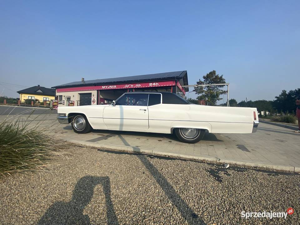 Cadillac DeVille 1970r 77v8 Rok produkcji 1970 świętokrzyskie Łoniów