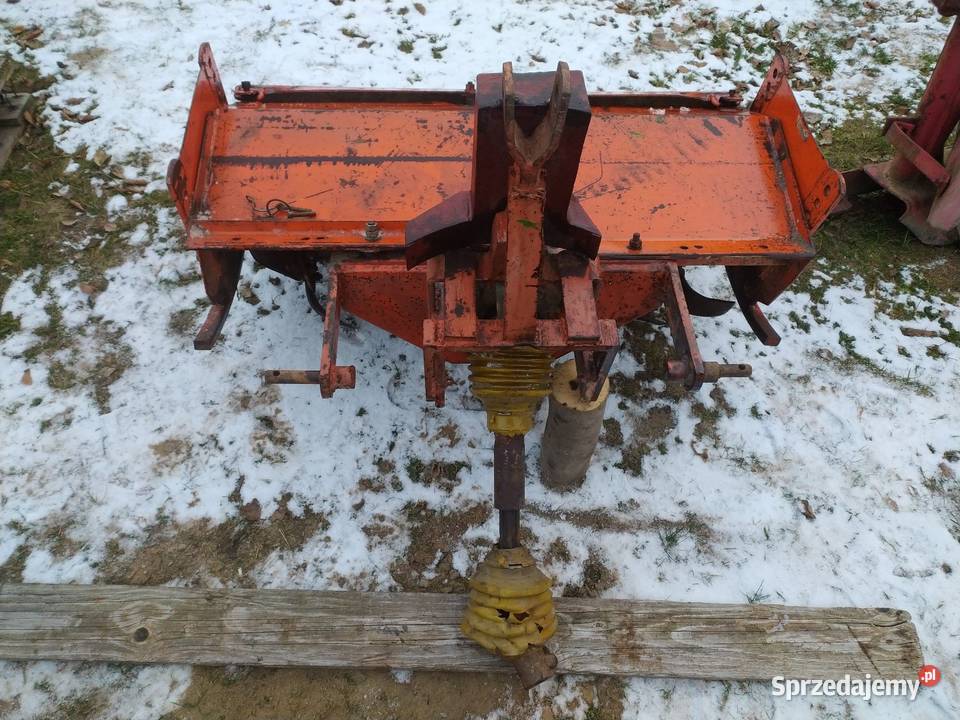 Glebogryzarka do ciągnika 105 do mniejszych nieuszkodzony Nieczajna Górna