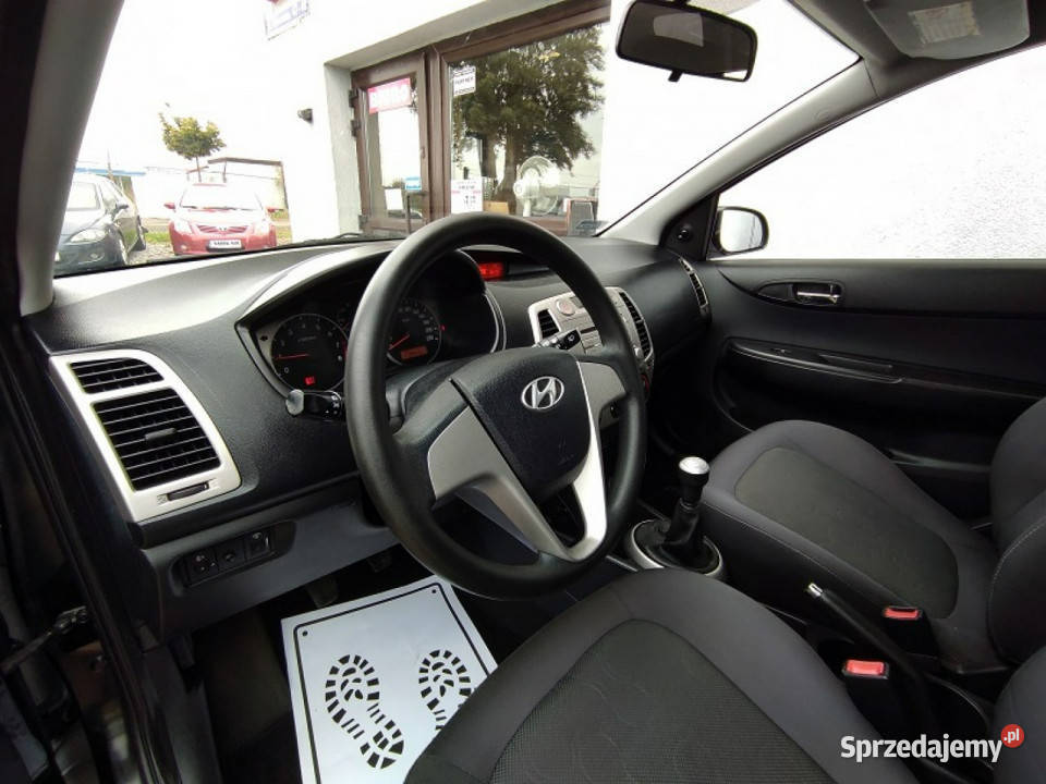 Hyundai i20 klimatyzacja CDAUXMp3 elszyby Isofix 78KM Racibórz