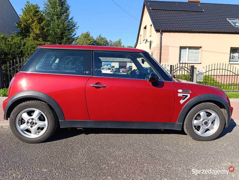 MINI Seven 16 benzyna 90 2006r Koziegłowy