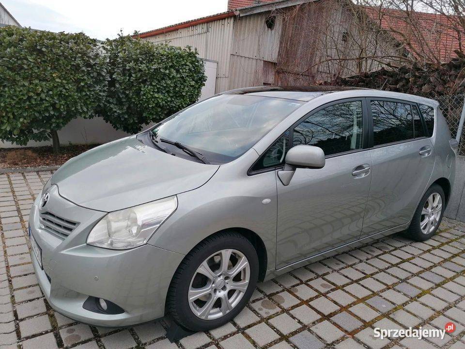Toyota Verso 2 2D Cat panorama webasto nawigacja Łódź