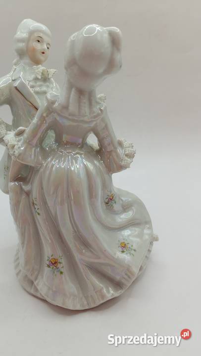 Figurka tańcząca para w stylu ludwikowskim Porcelana i szkło