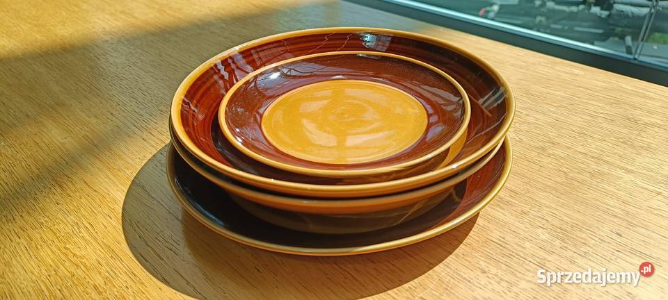 Dwa talerze prl porcelit Iwona Pruszków Warszawa