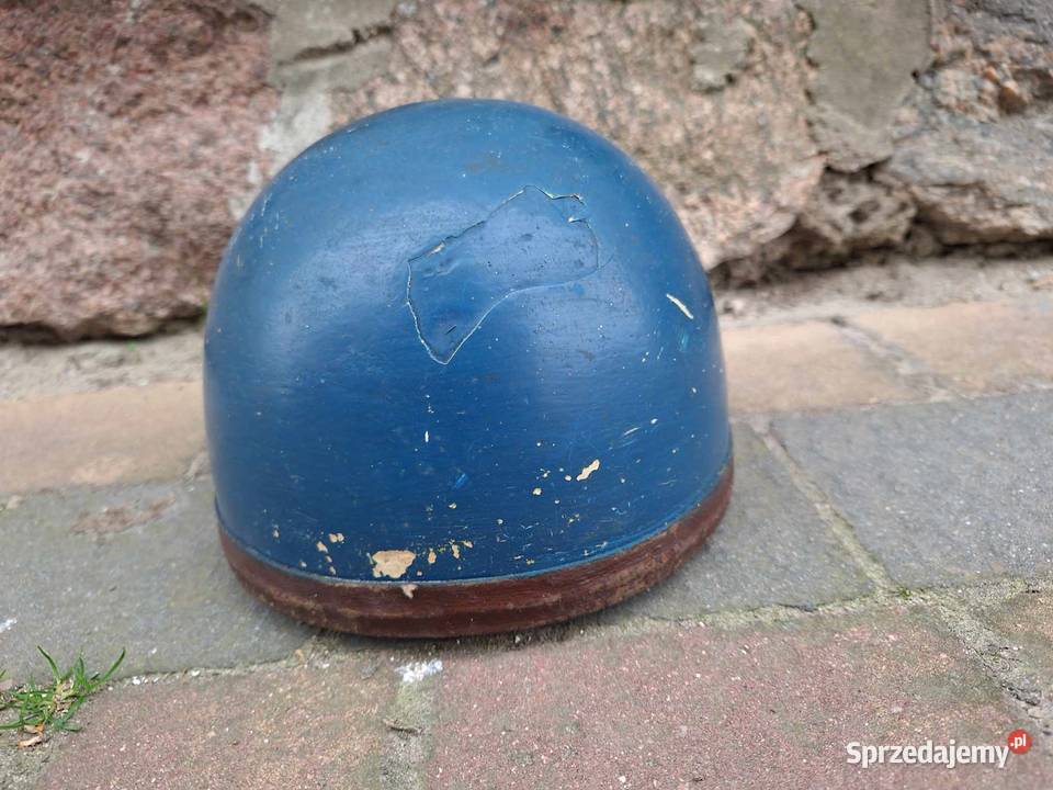 Kask motocyklowy z PRL Nowy Tomyśl