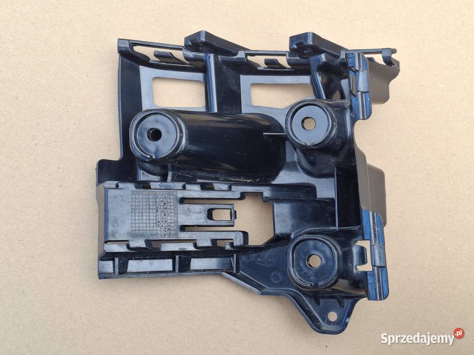 SKODA ENYAQ ŚLIZG ZDERZAKA PRAWY TYŁ MOCOWANIE Bieleń