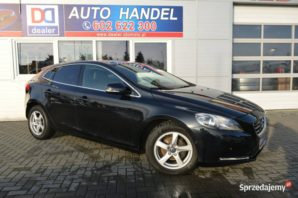 Volvo V40 16 D2 100 bezwypadkowy LED Kamera Navi Rok produkcji 2014 Hrubieszów