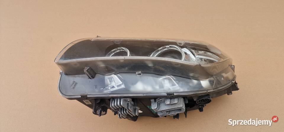 BMW X1 E84 LIFT XENON NIESKRĘTNY LEWY REFLEKTOR Lampy przednie Bieleń sprzedam