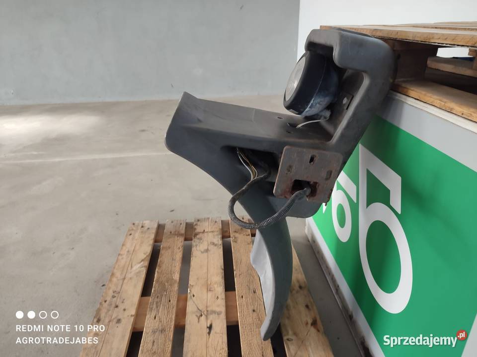 Błotnik światła prawy przód MECALAC AX 850
