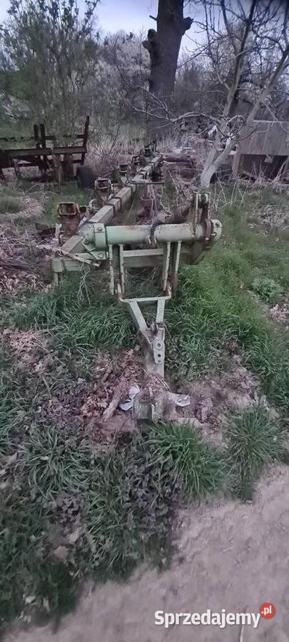 Pług ciągany 5 skibowy Modlikowice