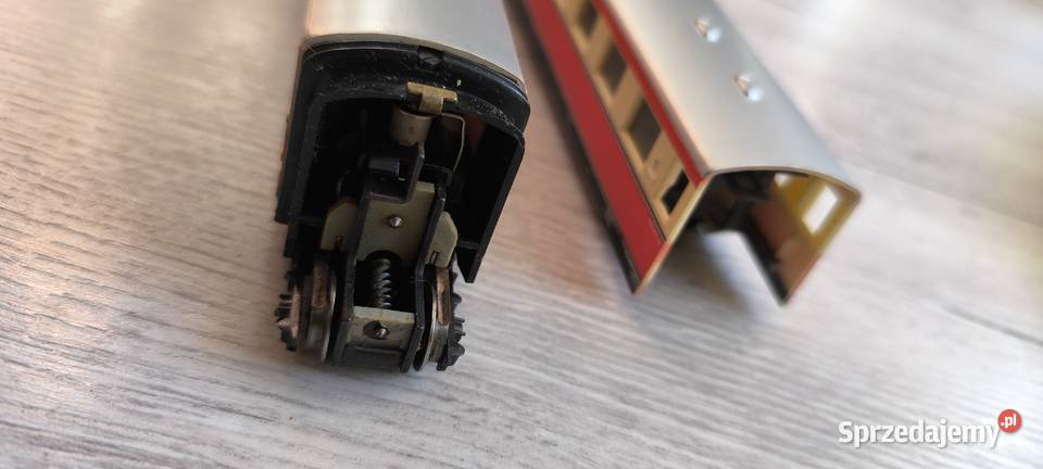 LOKOMOTYWA PIKO SVT137 DR H0 ŁADNY STAN PUDEŁKO sprzedam