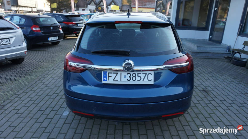 Opel Insignia zarejestrowany ubezpieczony diesel