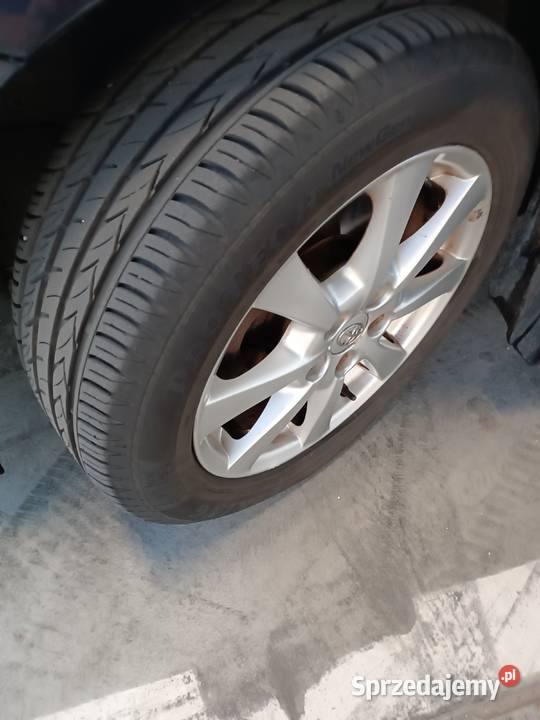 Toyota Avensis T27 SOL 18 Benzyna Avensis