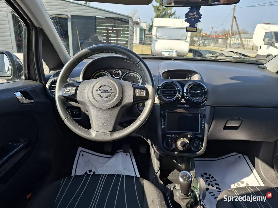 Opel Corsa D 12 benzyna 2010 Nawigacja SOCHAN isofix Tyszowce