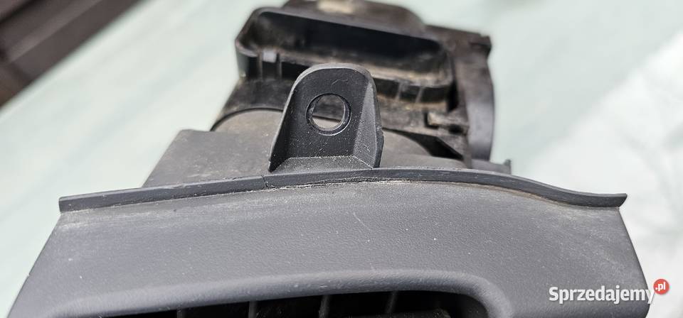 Kratka nawiewu lewy przód mercedes w210 lift Rok produkcji 1999