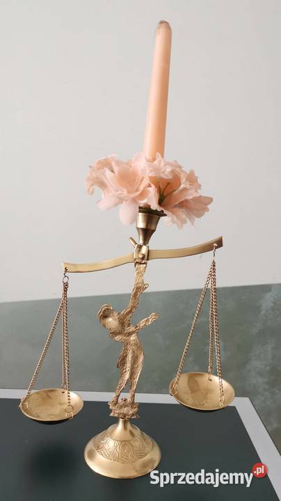 Świecznik z mosiądzu Wyposażenie wnętrz