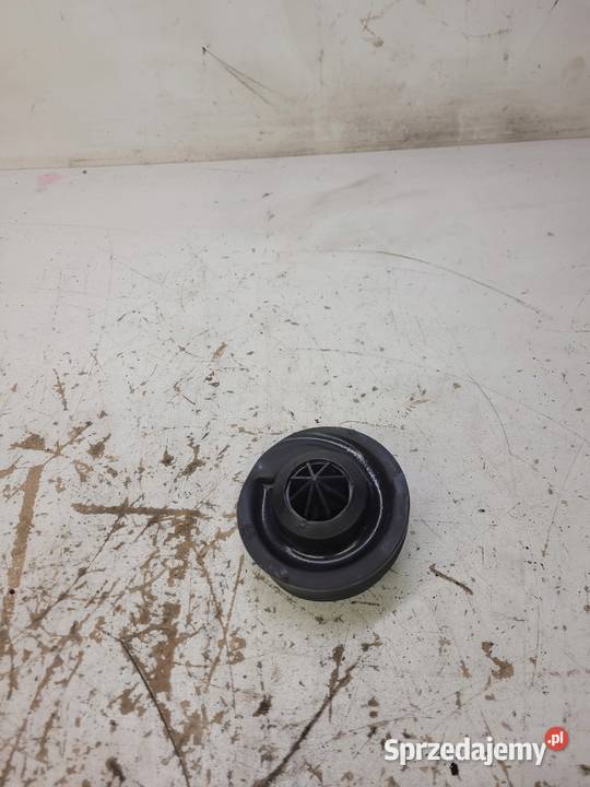 PODUSZKA POD SPRĘŻYNE AUDI A4 B9 A5 8W 8W0512149 osobowe Przystajń