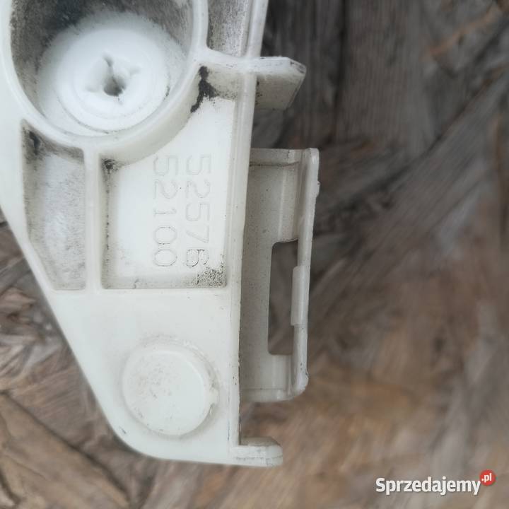 Toyota Verso S ślizg zderzaka tył 5257552100 Mietków