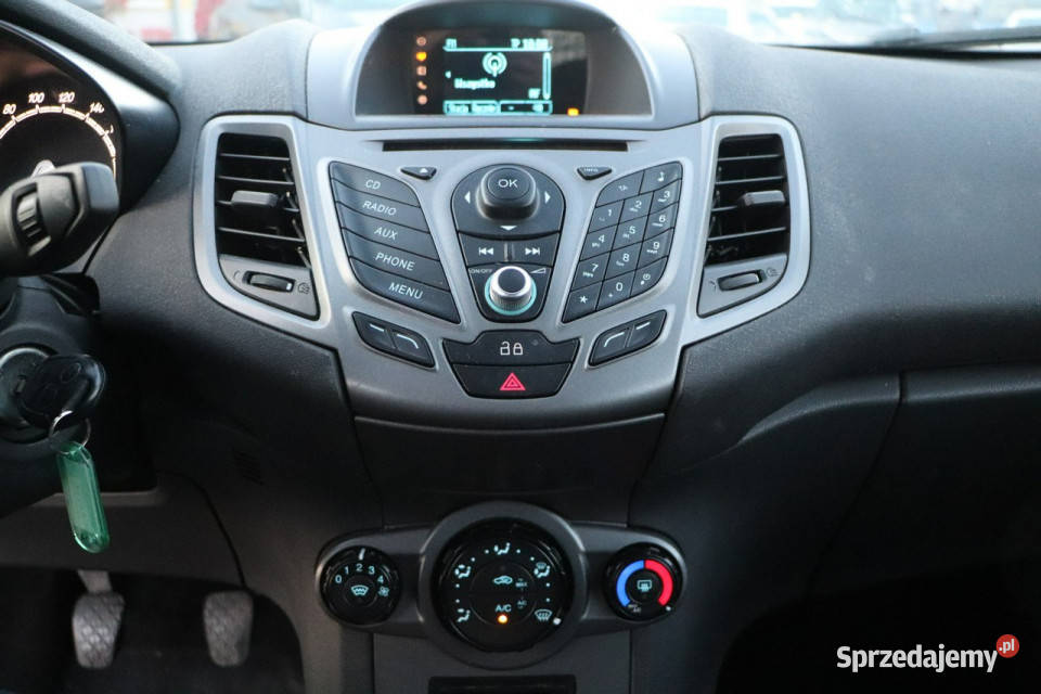 Ford Fiesta krajowy 1właściciel serwisowanyVAN Rok produkcji 2013 Opole sprzedam