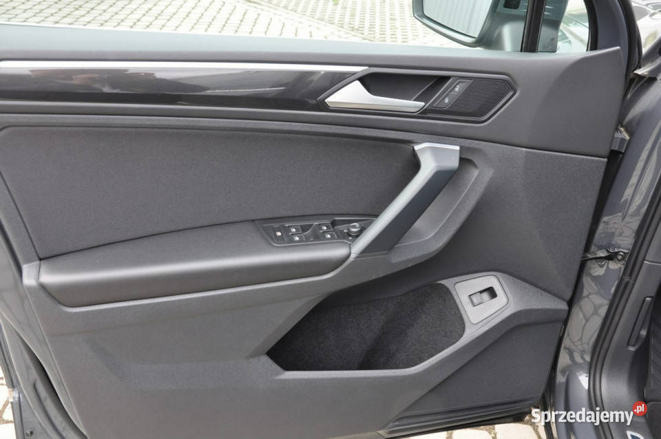 Volkswagen Tiguan 20TDI 150 DSG Elegance ElKlapa lakier metallic podkarpackie Stalowa Wola sprzedam