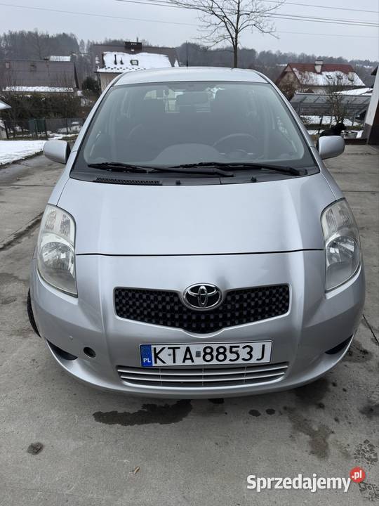 Toyota yaris 13 B grama rdzy kupiony w Polsce Tarnów sprzedam