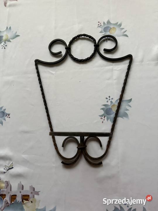 Kwietnik wiszacy z kutego zelaza Lublin