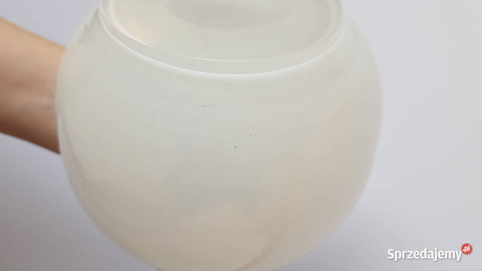 Mały biały wazon kolorowe szkło PRL Porcelana i szkło Dąbrowa Górnicza