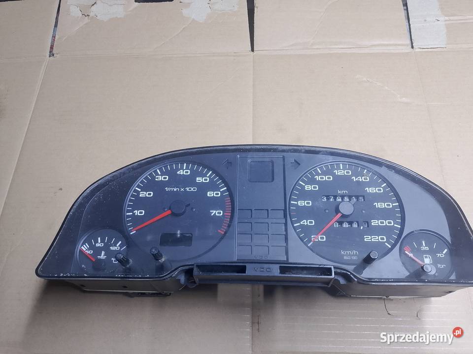 Licznik Audi 80 b3 1989r benzyna obrotomierz osobowe podkarpackie