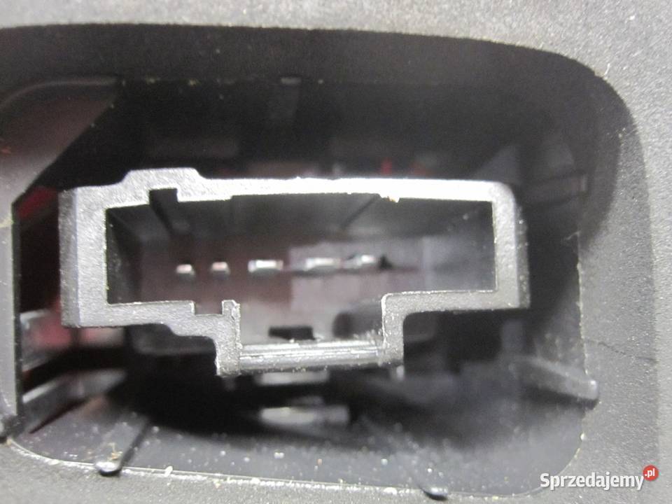 PEUGEOT 3008 I 12r lampa prawa tył 9683460780 osobowe