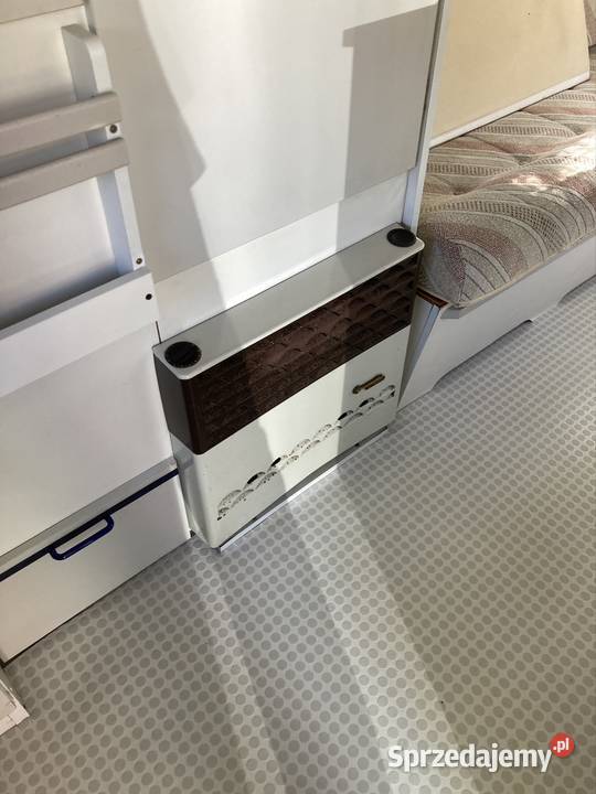 Przyczepa z przedsionkiem zarejestrowana