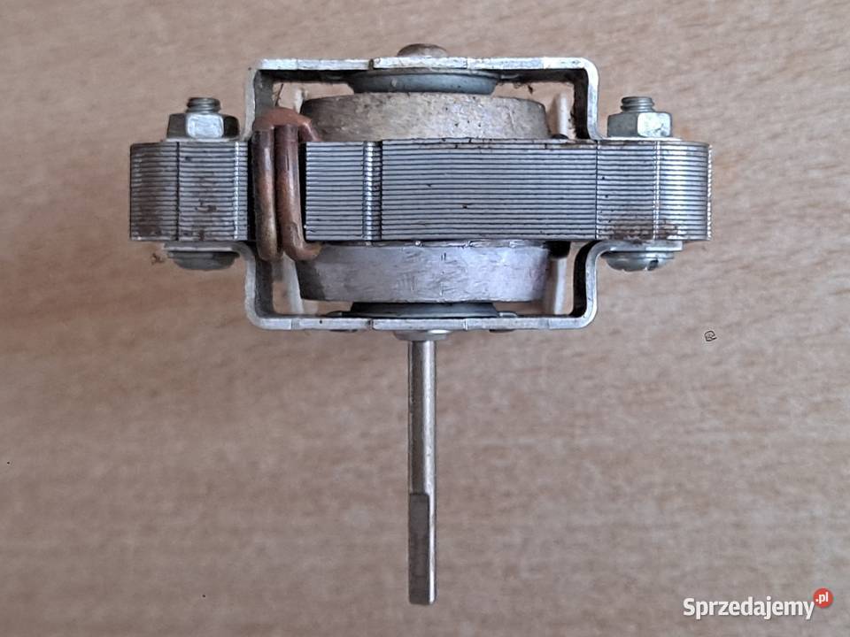 Silnik silniczek YJF62A220