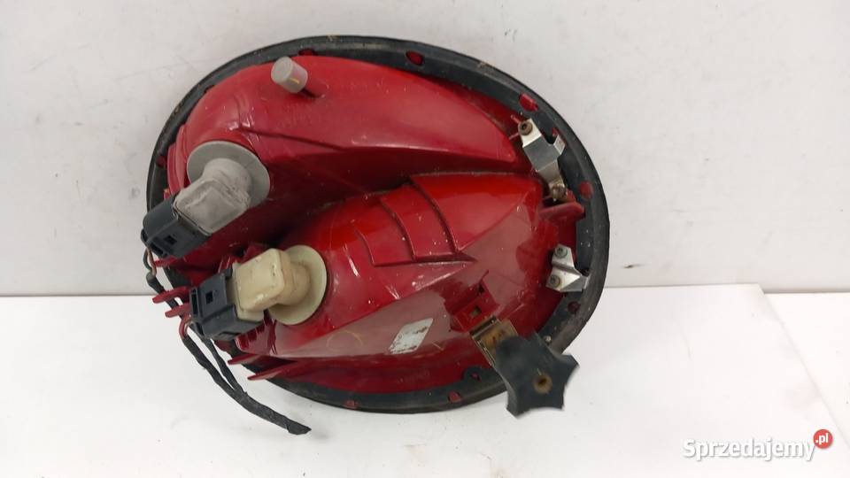 VW BEETLE 1C0 LAMPA TYŁ PRAWY Światła stop Zbierkowo