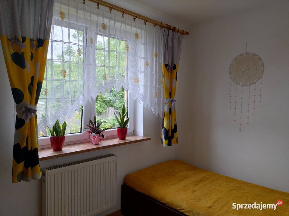 Wynajmę dom jednorodzinny w Jędrzejowie Liczba pokoi 665580961 Jędrzejów