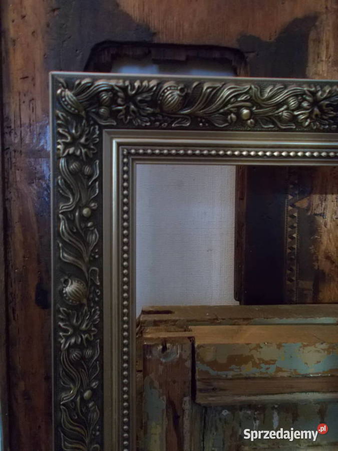 Piękna Złocona RamaDrewnoBogate Zdobienia Szczecin