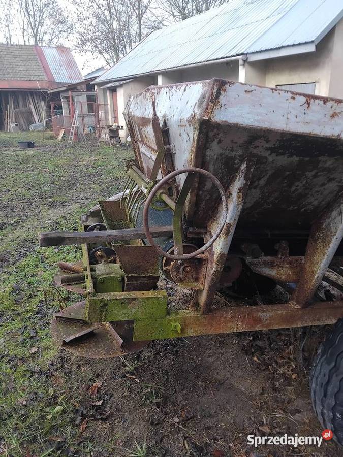 RCW 3 rozsiewacz do wapna Maszyny rolnicze Gorzyce