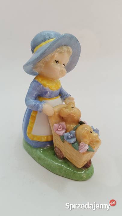 Figurka porcelana dziewczynka w kapeluszu Wyposażenie wnętrz Zamość