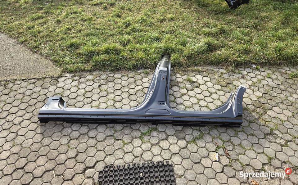 próg lewy Cupra Formentor 5FF809605B osobowe