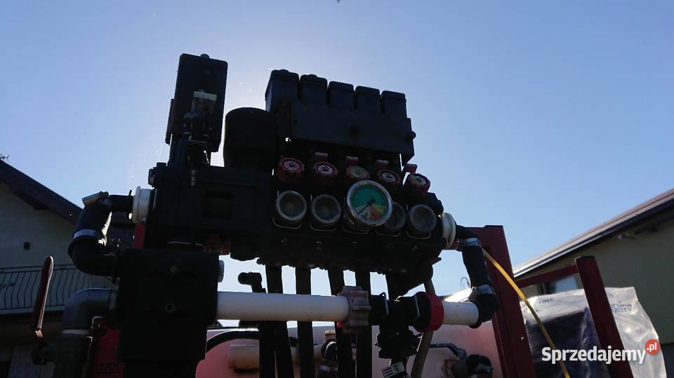 Opryskiwacz Holder 2700l belka 15m skrętna belka łódzkie Sieradz