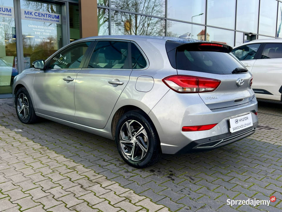 Hyundai i30 15DPI 110 Smart Pakiet Zimowy Salon sprzedam