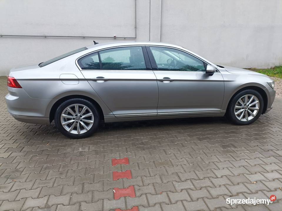 Sprzedam super samochodzik Volkswagen Passat B8 światła LED mazowieckie Grójec