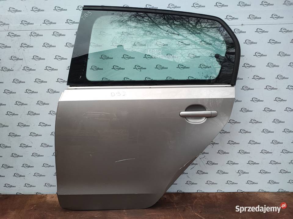 VOLKSWAGEN UP 15r drzwi lewe tył