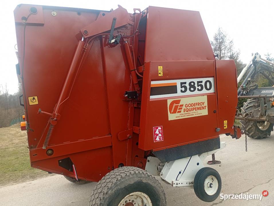 Prasa rolująca Holland 5850 super stan Idealna New Holland Łagów sprzedam