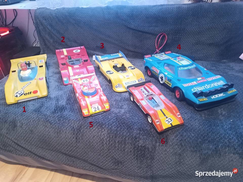 Stare zabawki samochody z lat 80 Wywłoczka