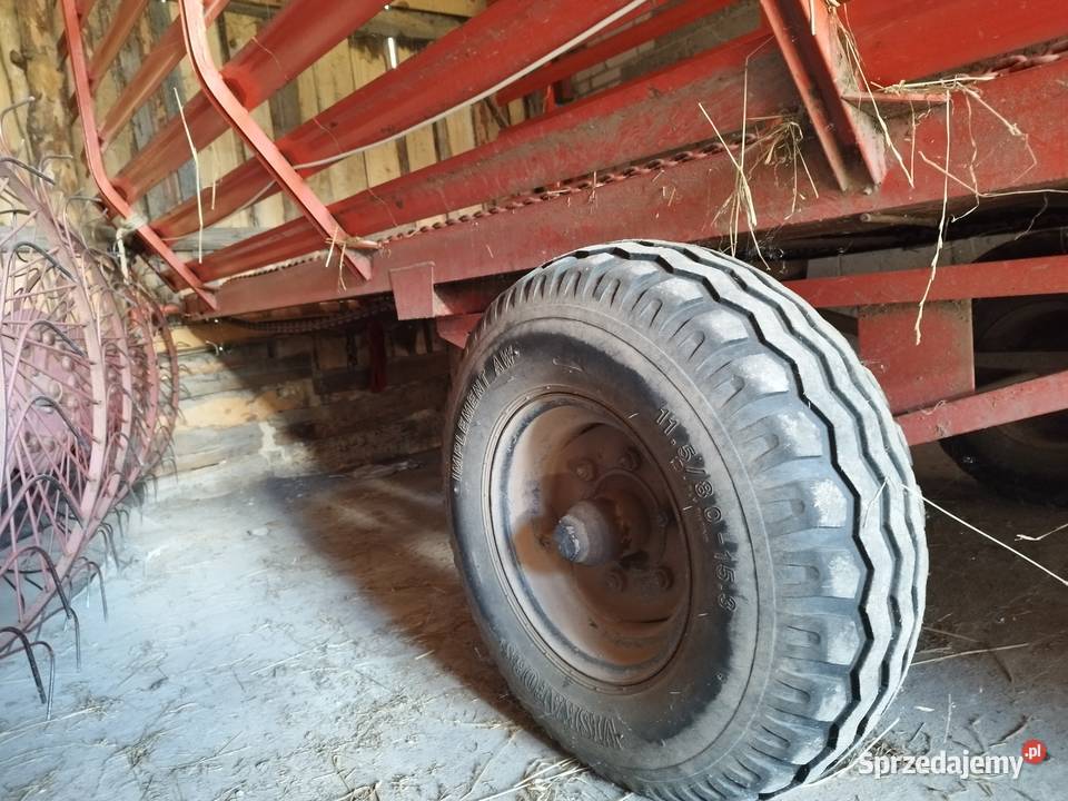 Przyczepa zbierająca do siana nieuszkodzony Stanin