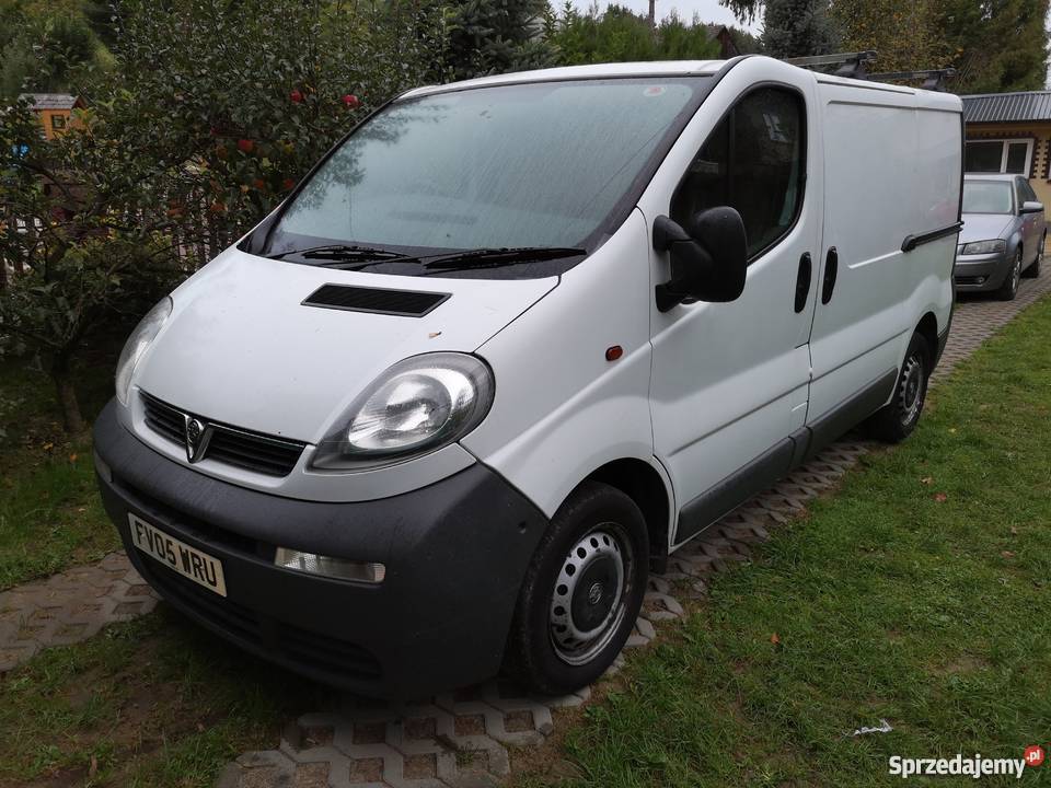 OPEL VIVARO 19 2005r anglik podkarpackie