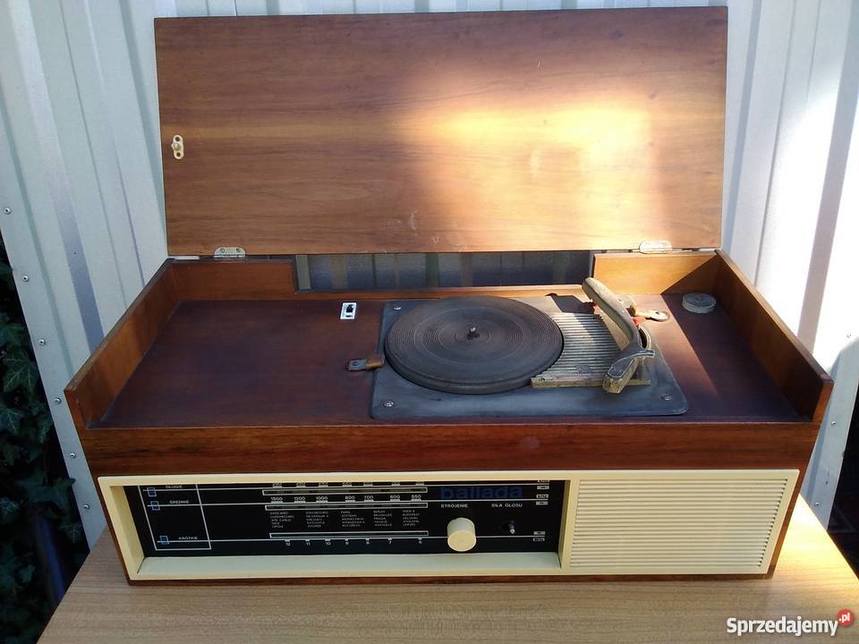 Stare Radio Lampowe z Gramofonem Ballada Vintage Wieleń