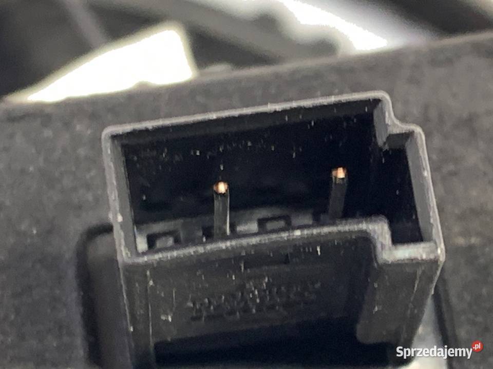 KLAMKA KLAPY TYŁ OPEL KARL Hatchback 1519 BIAŁY osobowe