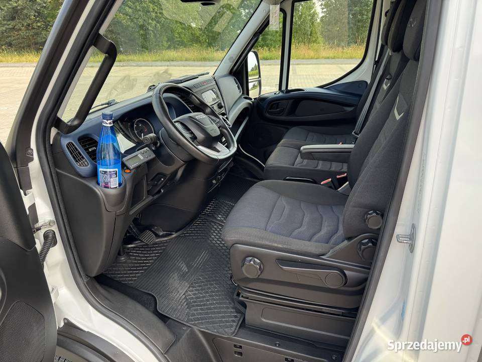 Iveco Daily 72C18 2021r 30 HIMATIC świętokrzyskie