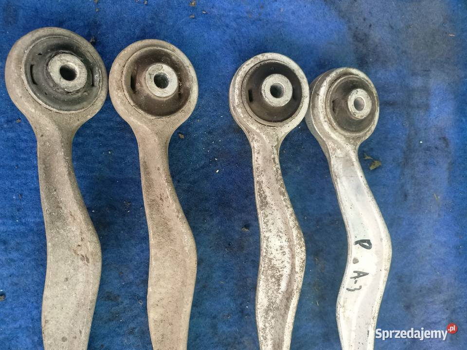 Wahacze Przód Górny Prawy Audi A4 B5 4 osobowe Myszków