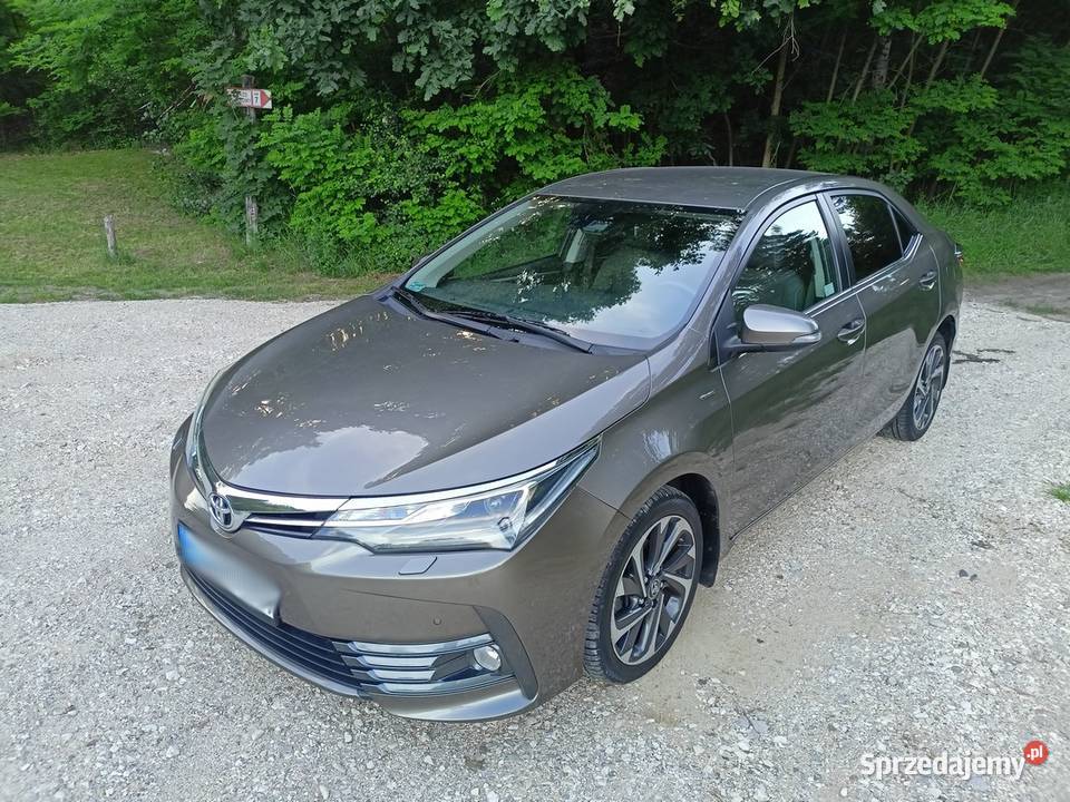 Toyota Corolla 16 Premium 1WŁ Salon Serwis ASO mazowieckie Czosnów