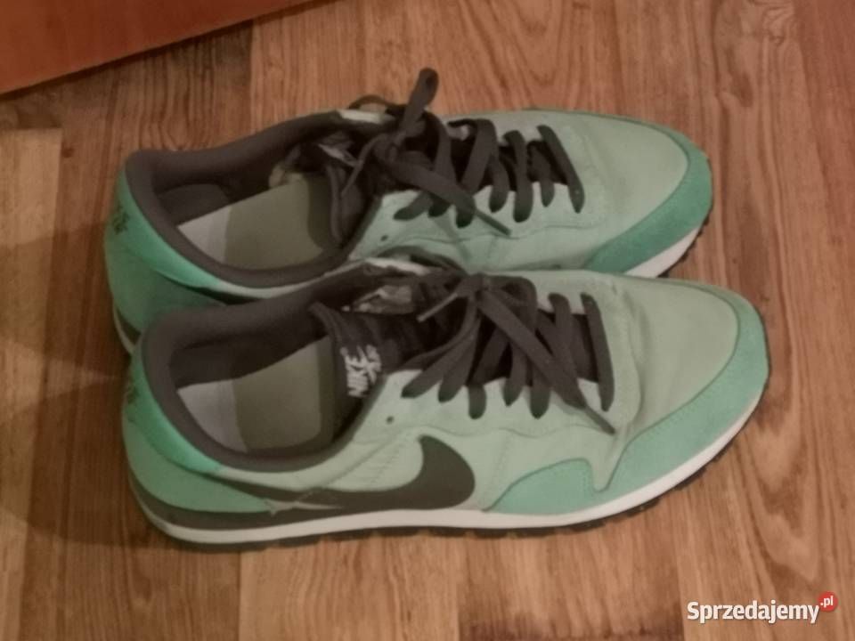 Buty sportowe NIKE 44 Kętrzyn